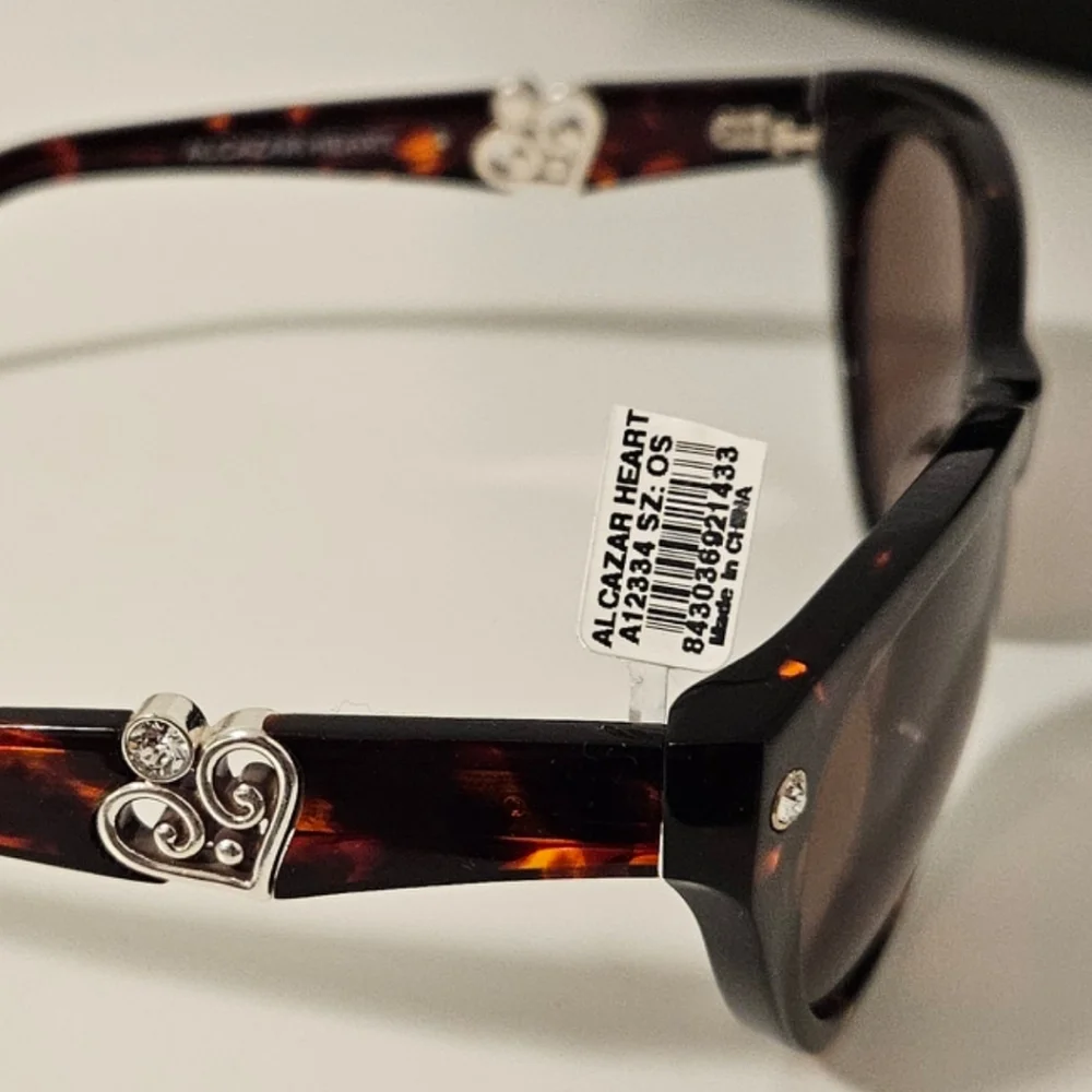 New Brighton Sunglasses - Picture 11 of 12